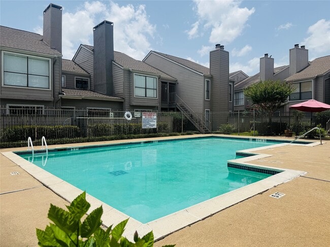 Building Photo - 6701 Sands Point Dr