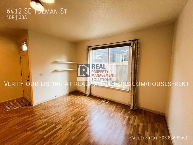 Building Photo - 6412 SE Tolman St