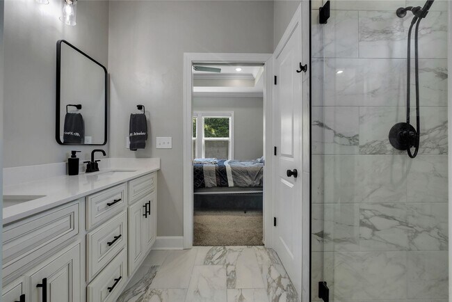 Building Photo - 11 Towles Rd