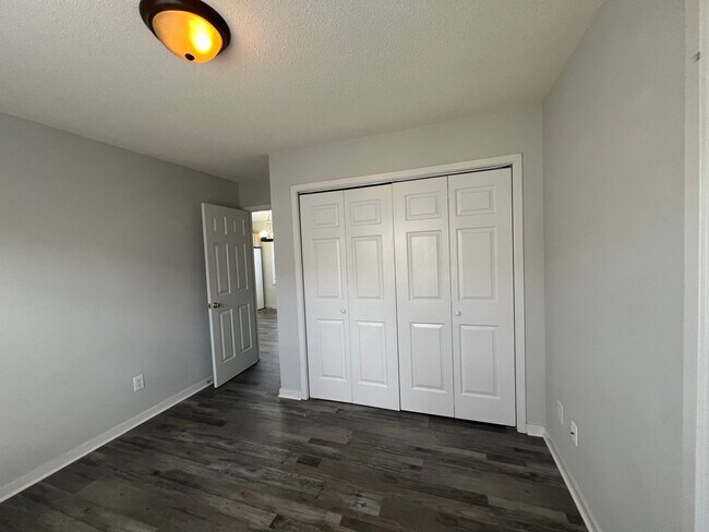 Building Photo - COMING SOON! 3 BR/2bath/Carport/Fenced Yard/ No carpet Odgen location. One level home, Beautiful ...