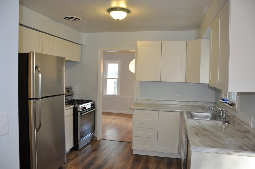 Building Photo - 4302 Silsby Rd