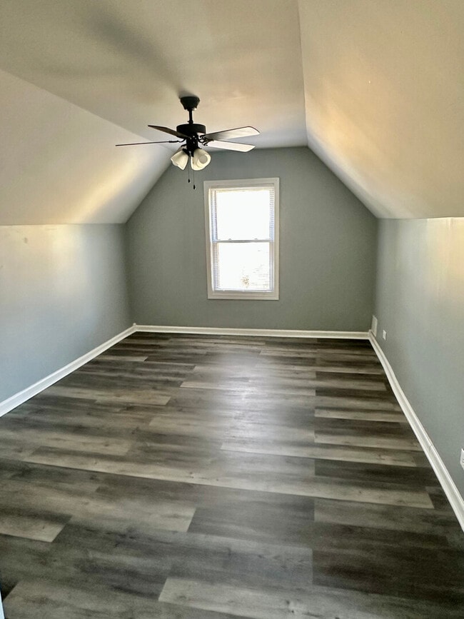 Building Photo - 1501 W Highland Ave