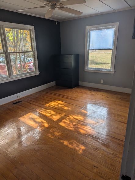 Building Photo - 814 Walker St