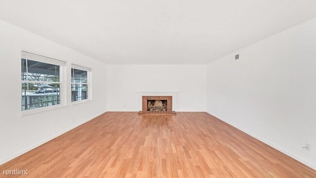 Building Photo - 3 br, 2 bath House - 5763 Waltrip Lane