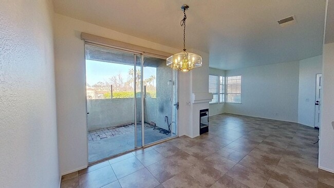 Building Photo - 33 Santa Agatha