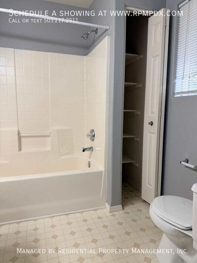 Building Photo - 14320 SW Cougar Ridge Dr