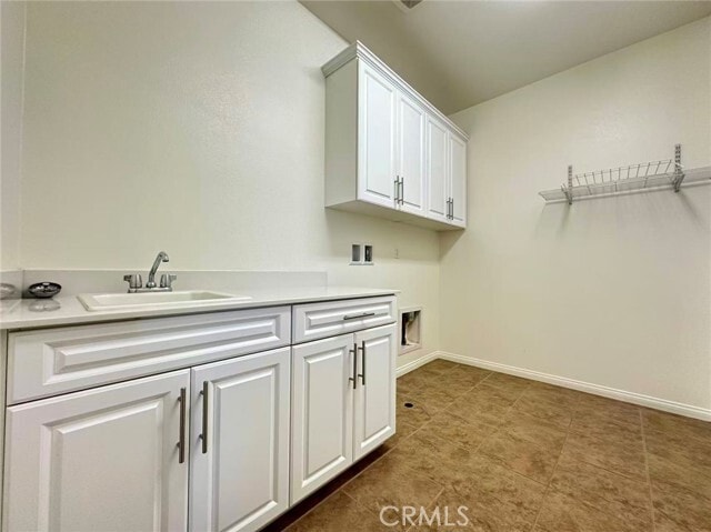 Building Photo - 2960 E Via Corvina