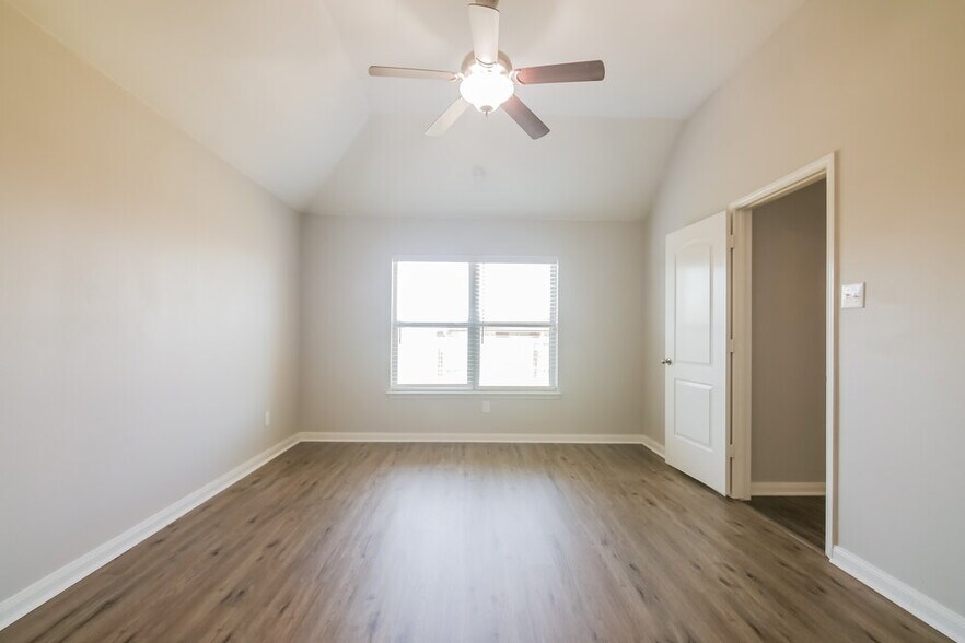 Building Photo - 1516 Millennium Dr