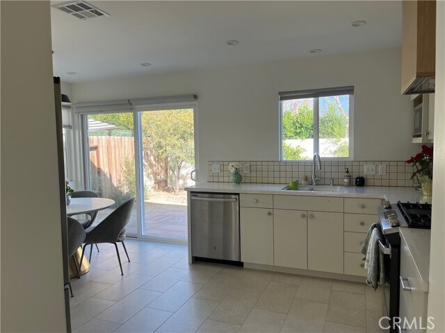 Building Photo - 43342 Callaway Ct