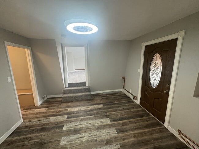 Building Photo - 325 W 100 N