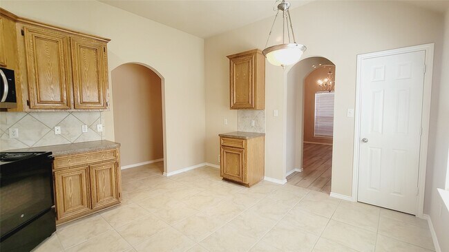 Building Photo - 14747 Briceland Springs Dr