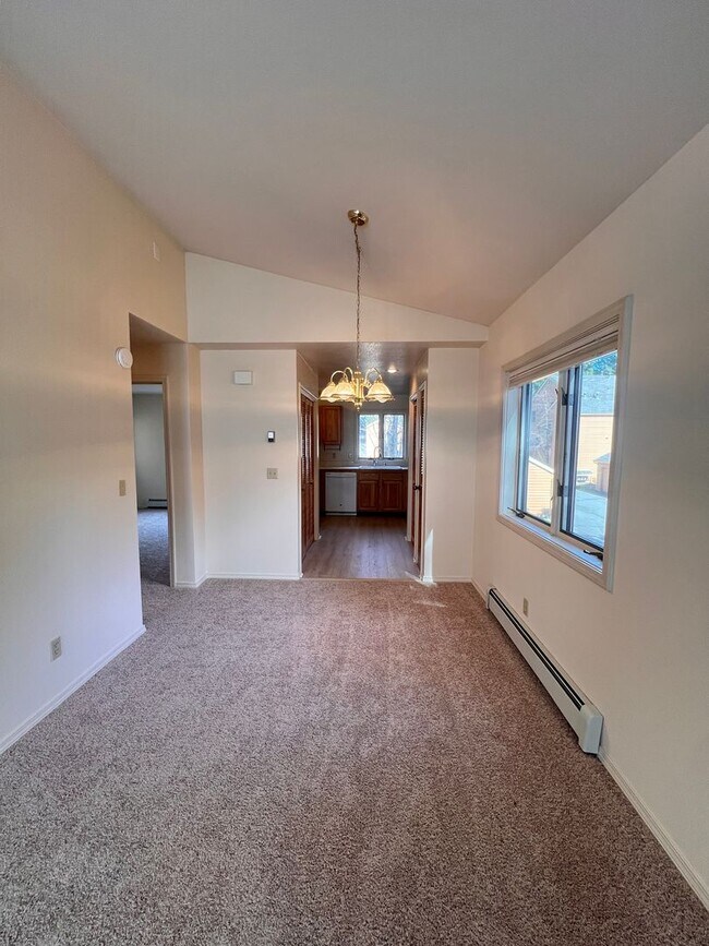 Building Photo - 1 Bedroom McCloud Condo