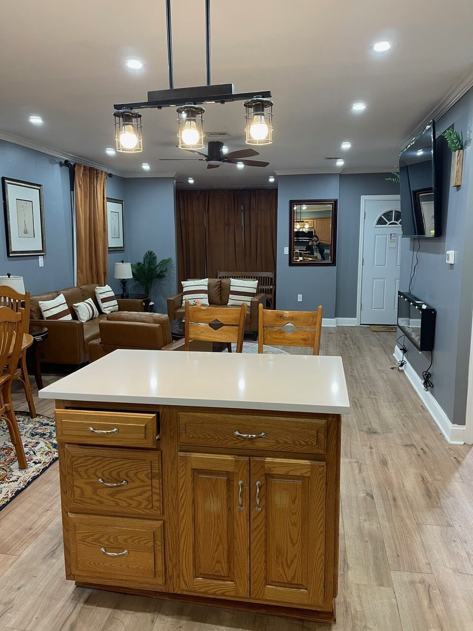 Building Photo - 10 Brunswick Ave