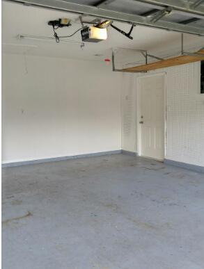 Building Photo - 1331 SW Bellevue Ave