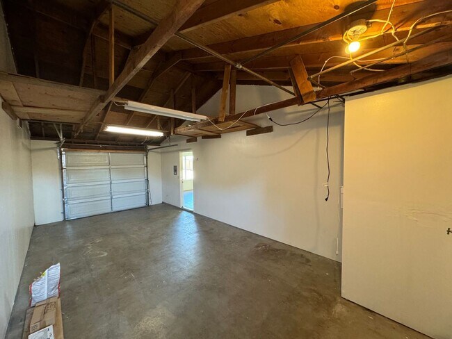 Building Photo - 1486 Atlantic City Ave