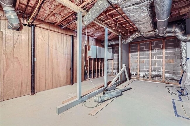 Building Photo - 7575 Ball Mill Rd NE