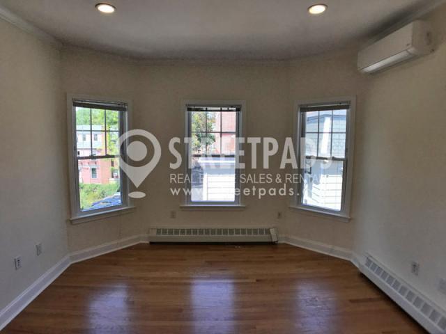 Building Photo - 2 bedroom in Cambridge MA 02138