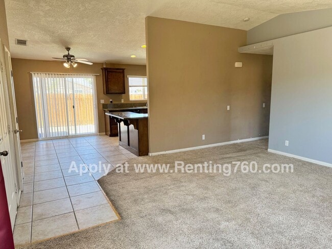 Building Photo - Modern 4 Bedroom 2 Bathroom Home