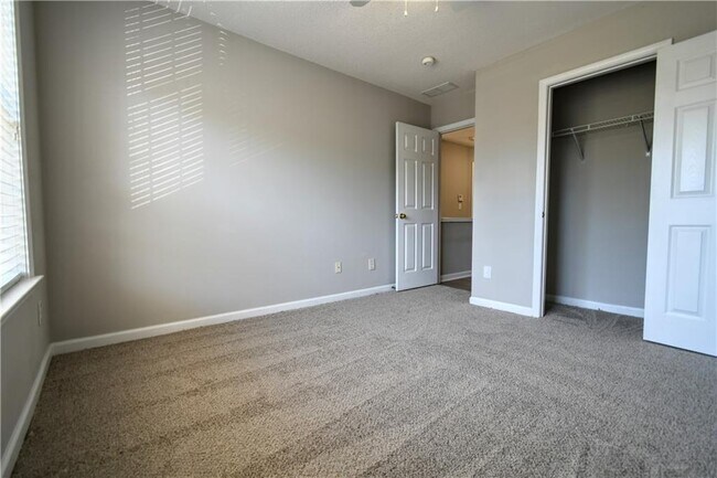 Building Photo - 3905 Timbercreek Cir