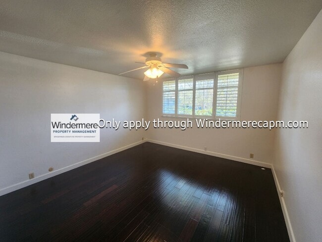 Building Photo - Halfplex Gem at River College Square- Available Now!