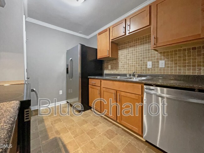 Building Photo - 311 Burnette St