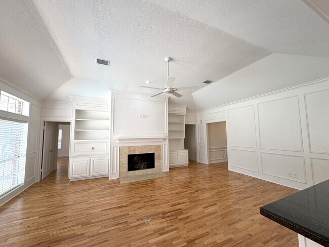Building Photo - 35 Smokestone Dr