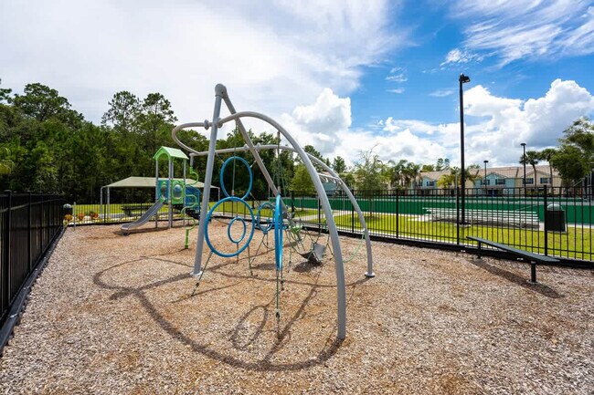 Building Photo - 4702 Sleepy Hollow Dr