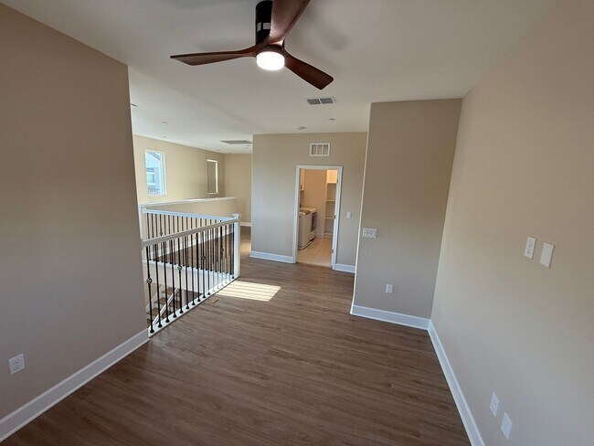 Building Photo - Newer Home in Tthe Northlake Community