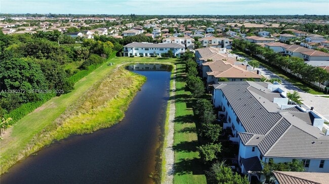 Building Photo - 4862 Navali Dr