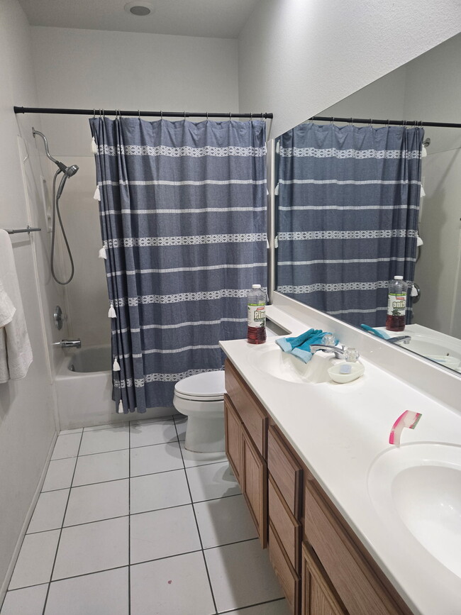 Building Photo - 74594 Moss Rose Dr