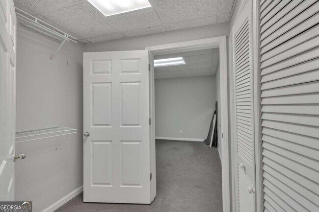 Building Photo - 3633 Elinburg Cove Trail NE