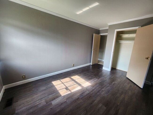 Building Photo - 3 Bedroom 2 Bath Condo Near Honey Creek Co...