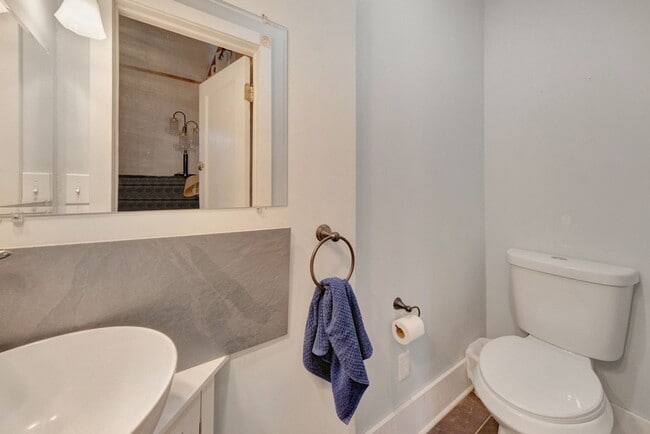 Building Photo - Charming, Recently Updated 3-Bedroom Home in Urbana