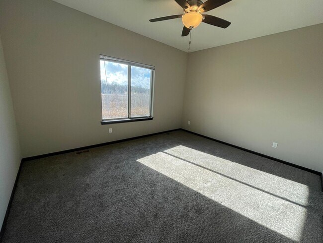 Building Photo - 12817/19 E Timber Lake Ct