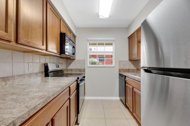 Building Photo - 4920 Tangerine Ave
