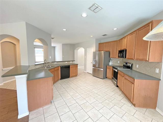 Building Photo - 1906 Pecan Grove Dr