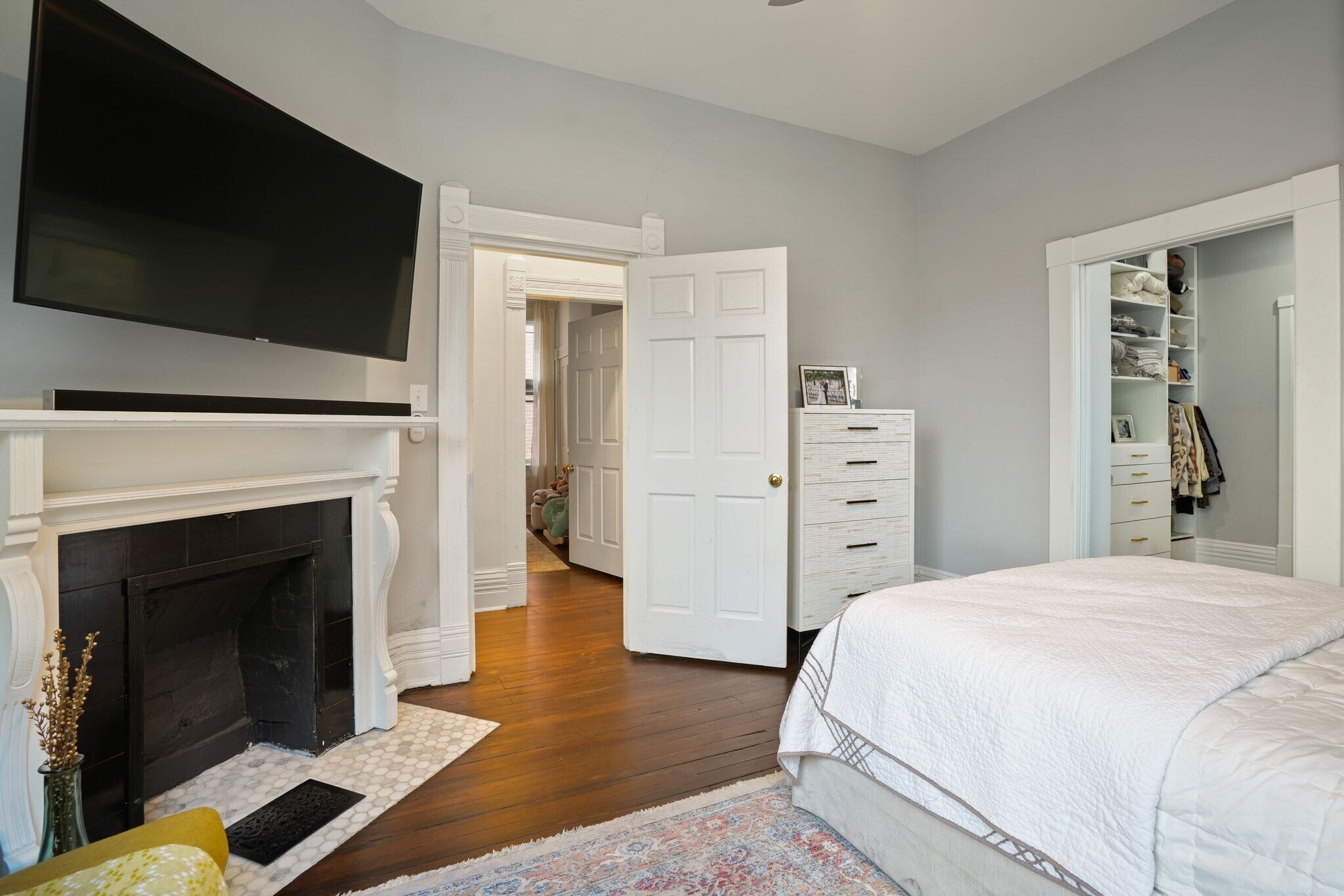 Building Photo - 77 W 2nd Ave