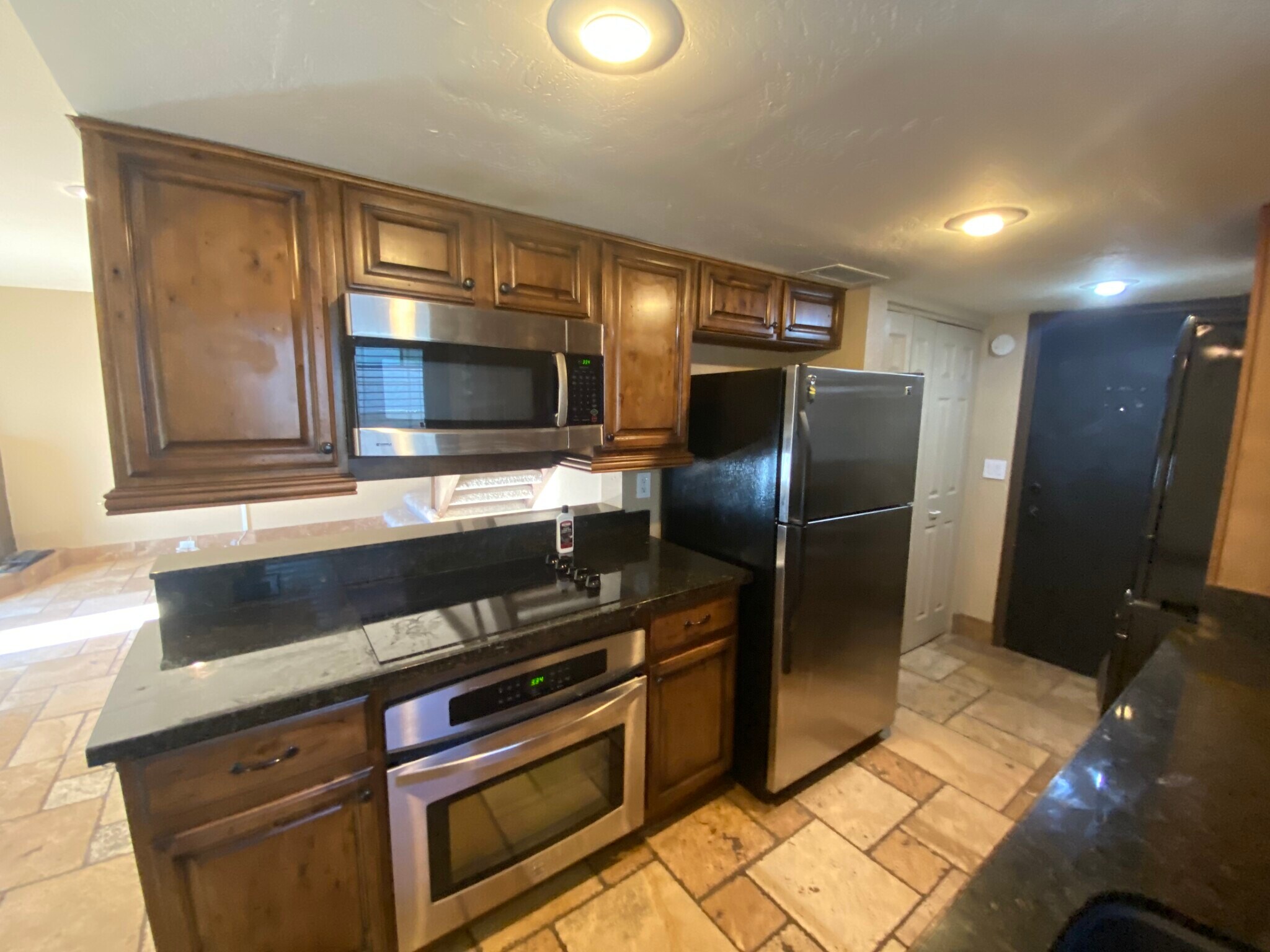 Building Photo - 1802 E Frier Dr