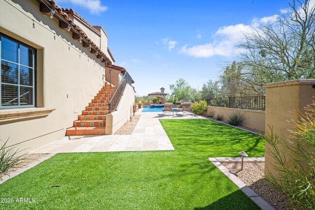 Building Photo - 9290 E Thompson Peak Pkwy