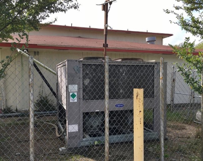 Building Photo - Shawnee Sevilla Apartments