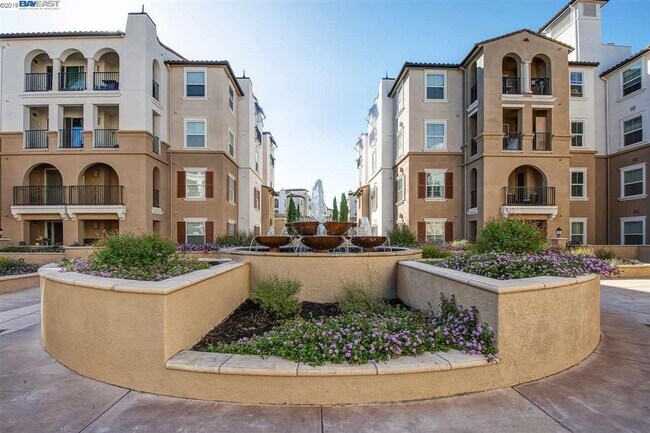 Building Photo - Wonderful Dublin Condo
