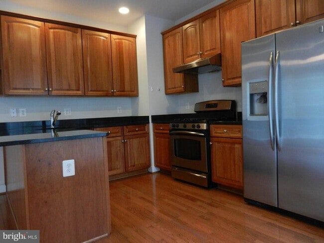 Building Photo - 13700 Maple Sugar Ln