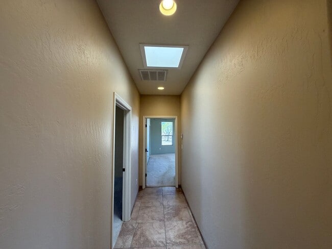 Building Photo - 4 Bedroom Single Story Custom Home Available In Rio Rancho Near Unser Blvd SE & Westside Blvd SE!