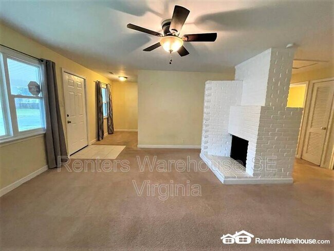Building Photo - 500 Ashlawn Dr