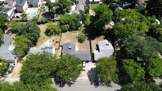 Building Photo - 1842 Princeton Ave