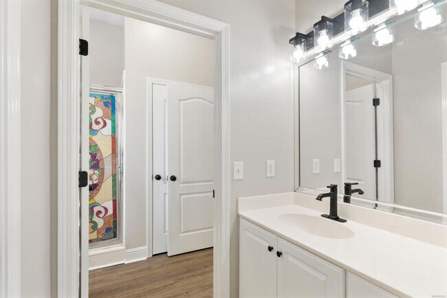 Building Photo - 8643 Carillion Pl