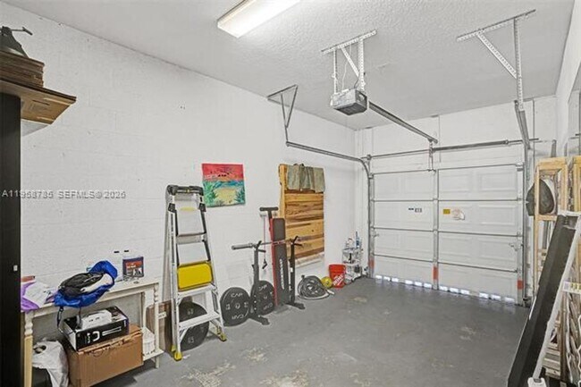 Building Photo - 650 NE 193rd Terrace