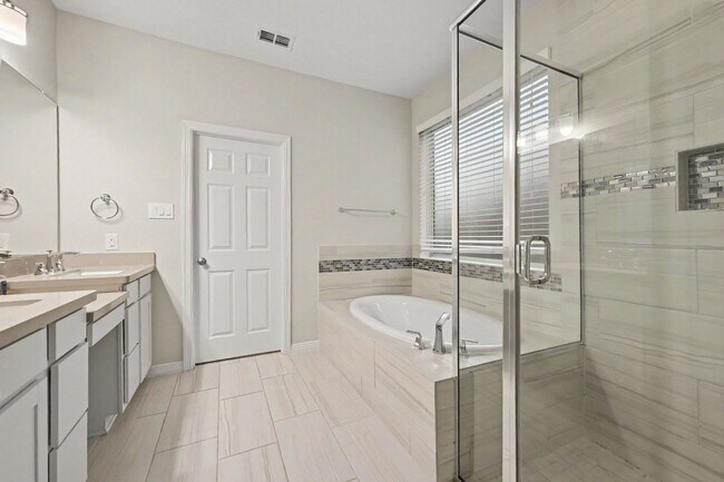 Building Photo - 30631 Morning Dove Dr