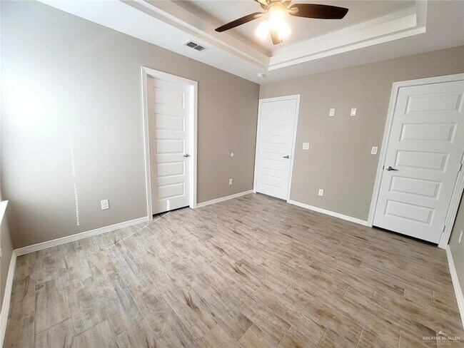 Building Photo - 3808 Las Vistas Ln