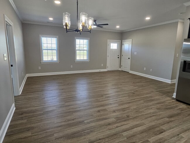 Building Photo - 1045 Oberry Rd